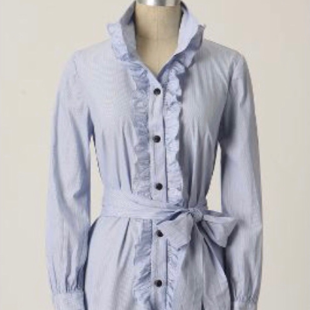 Extremely flattering Tunic from Anthropologie!